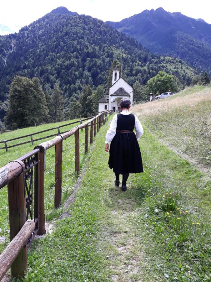 Casa All'Alpe Gaggetto B & B Anzino Exteriör bild